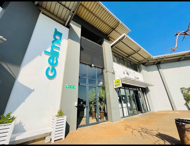 235M² RETAIL FOR SALE IN UMHLANGA RIDGE